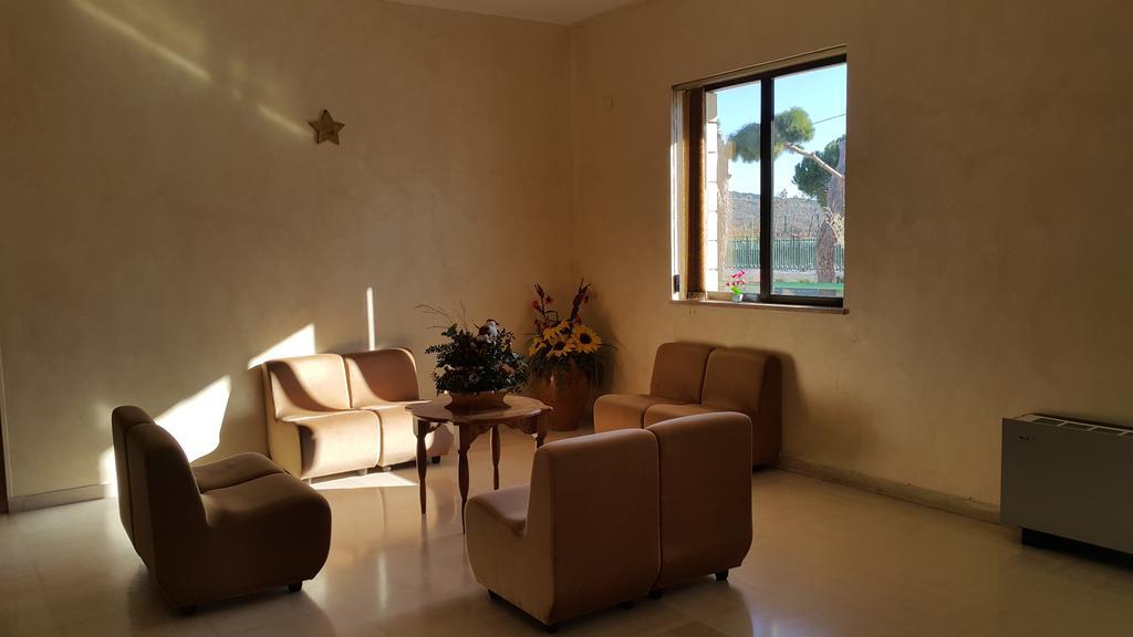 Hotel Menta E Rosmarino Monte SantʼAngelo Extérieur photo